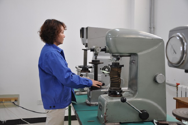 Brinell Hardometer.JPG